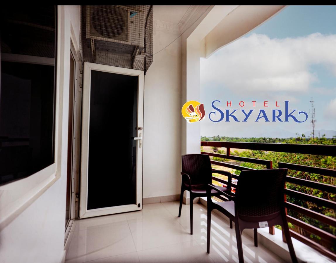 Hotel Skyark Komoryn Zewnętrze zdjęcie