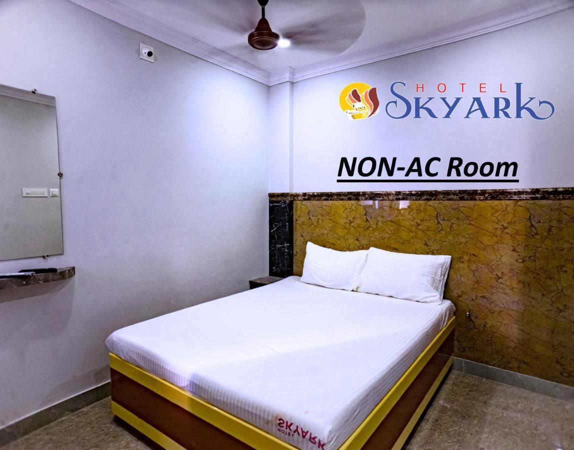 Hotel Skyark Komoryn Zewnętrze zdjęcie