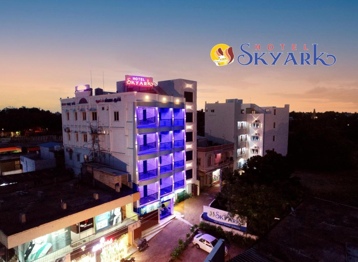 Hotel Skyark Komoryn Zewnętrze zdjęcie